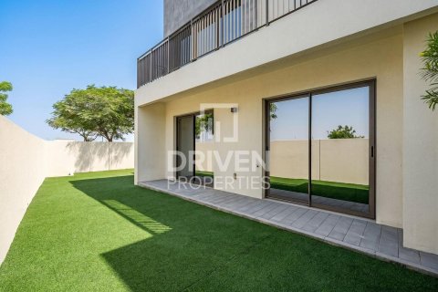 Villa in EMAAR South, Dubai South (Dubai World Central), Dubai 4 bedrooms, 311.32 sq.m. № 128995 - photo 21