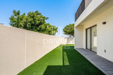 Villa in EMAAR South, Dubai South (Dubai World Central), Dubai 4 bedrooms, 311.32 sq.m. № 128995 - photo 20