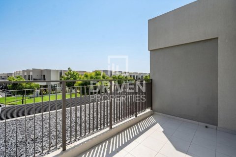 Villa in EMAAR South, Dubai South (Dubai World Central), Dubai 4 bedrooms, 311.32 sq.m. № 128995 - photo 24