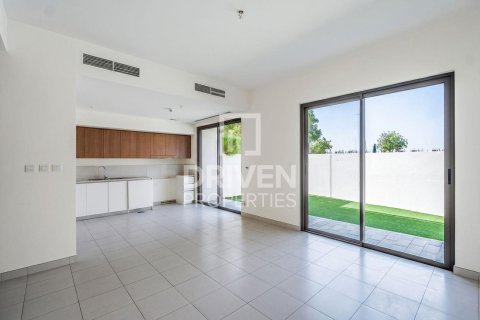 Villa in EMAAR South, Dubai South (Dubai World Central), Dubai 4 bedrooms, 311.32 sq.m. № 128995 - photo 14