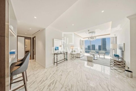 Apartment in The Address Residence Fountain Views, Downtown Dubai (Downtown Burj Dubai), Dubai 4 bedrooms, 251.21 sq.m. № 128996 - photo 2