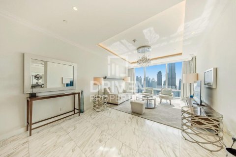 Apartment in The Address Residence Fountain Views, Downtown Dubai (Downtown Burj Dubai), Dubai 4 bedrooms, 251.21 sq.m. № 128996 - photo 6