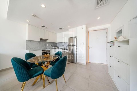 Apartamento en Umm Suqeim 3, Umm Suqeim, Dubai, 1 dormitorio, 71.07 m², № 128927 - foto 3