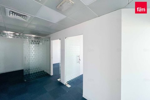 Снять в аренду офис в Sheikh Zayed Road, Дубай: 186.1м², № 17032 - фото 3