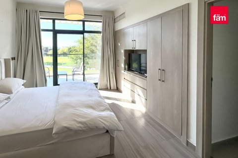 Снять в аренду таунхаус в Дубае: 4 спальни, 203м², № 67600 - фото 3