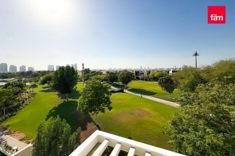 Снять в аренду таунхаус в Дубае: 4 спальни, 203м², № 67600 - фото 6