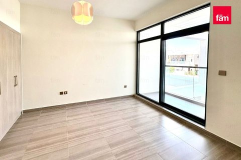 Снять в аренду таунхаус в Дубае: 4 спальни, 203м², № 67600 - фото 5