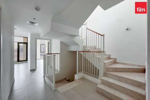 فيلا في دبي 4 غرف نوم, 368.2 م² رقم 67602 - صورة 17