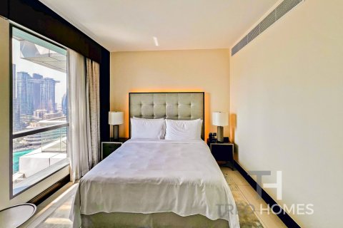 Apartment in Burj Khalifa, Dubai 2 bedrooms, 161 sq.m. № 13359 - photo 11