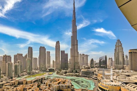 Apartment in Burj Khalifa, Dubai 2 bedrooms, 161 sq.m. № 13359 - photo 1