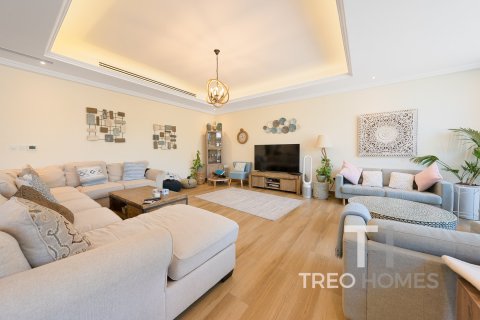 Villa in Jumeirah Village Triangle, Dubai 6 bedrooms, 636 sq.m. № 13353 - photo 14