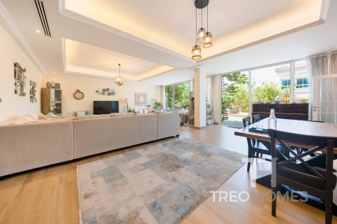 Villa in Jumeirah Village Triangle, Dubai 6 bedrooms, 636 sq.m. № 13353 - photo 6