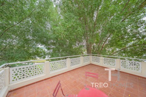 Villa in Meadows, Dubai 4 bedrooms, 381 sq.m. № 13354 - photo 13