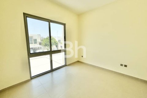 Villa en Arabian Ranches 2, Dubai, 3 dormitorios, 180 m², № 24090 - foto 9