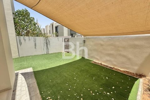Villa en Arabian Ranches 2, Dubai, 3 dormitorios, 180 m², № 24090 - foto 2