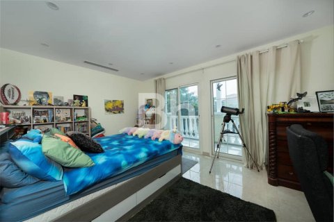 Villa in Jumeirah Village Triangle, Dubai 5 bedrooms, 358 sq.m. № 24089 - photo 10