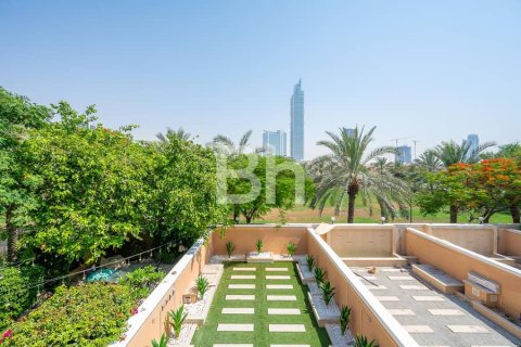 Townhouse in Jumeirah Village Triangle, Dubai 2 bedrooms, 180 sq.m. № 24088 - photo 3