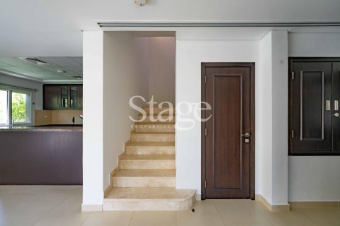 Вилла в Casa Viva, Serena, Дубай, 3 спальни, 300м², № 122099