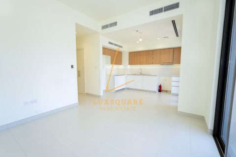 Снять в аренду виллу в EMAAR South, Dubai South (Dubai World Central), Дубай: 3 спальни, 141м², № 77594 - фото 3