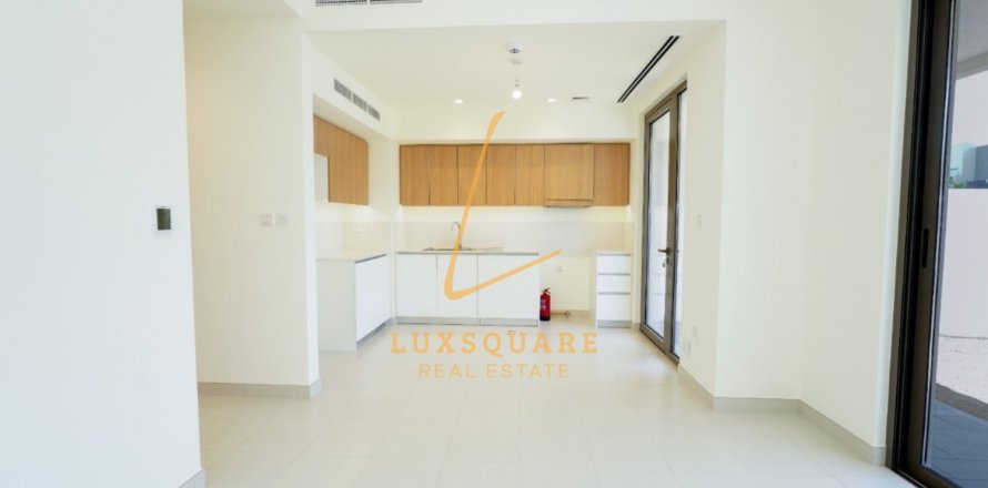 Вилла в EMAAR South, Dubai South (Dubai World Central), Дубай, 3 спальни, 141м², № 77594