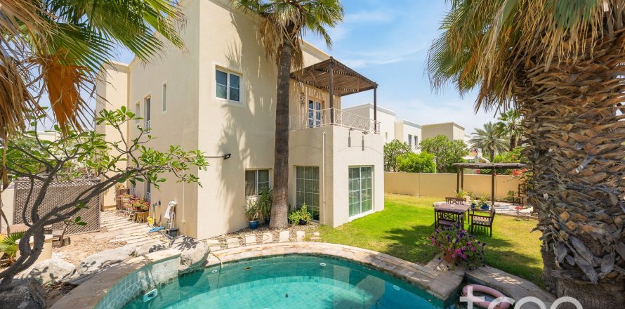 Villa in Meadows 1, Meadows, Dubai 4 bedrooms, 352.2 sq.m. № 134684