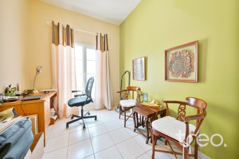 Villa in Meadows 1, Meadows, Dubai 4 bedrooms, 352.2 sq.m. № 134684 - photo 6