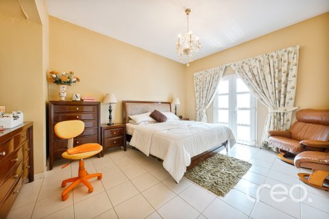 Villa in Meadows 1, Meadows, Dubai 4 bedrooms, 352.2 sq.m. № 134684 - photo 14