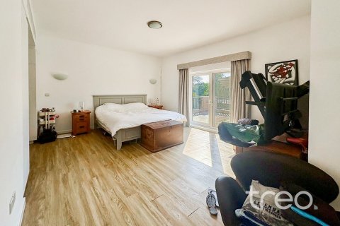 Villa en The Villa, Dubai, 5 dormitorios, 342.63 m², № 134674 - foto 14