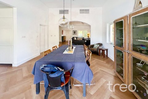 Villa en The Villa, Dubai, 5 dormitorios, 342.63 m², № 134674 - foto 15