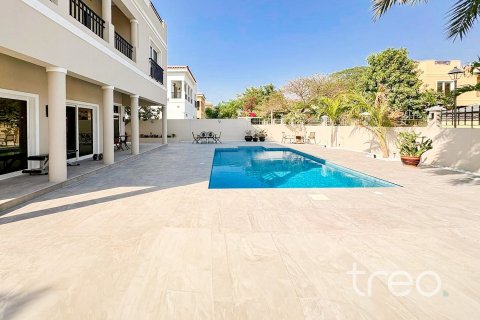 Villa en The Villa, Dubai, 5 dormitorios, 342.63 m², № 134674 - foto 7