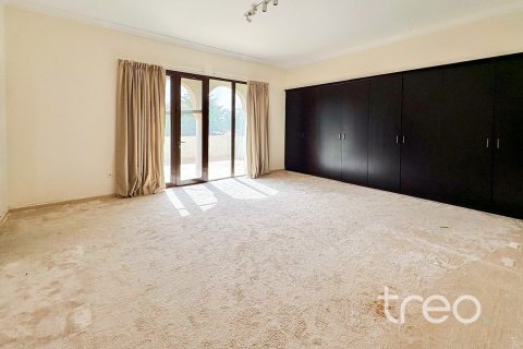 Villa in The Villa, Dubai 5 bedrooms, 474.27 sq.m. № 134679 - photo 13