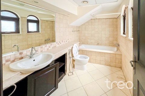 Villa in The Villa, Dubai 5 bedrooms, 474.27 sq.m. № 134679 - photo 12