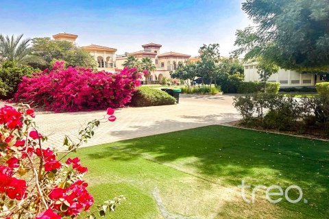 Villa in The Villa, Dubai 5 bedrooms, 474.27 sq.m. № 134679 - photo 3