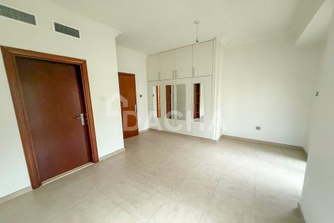 Villa in District 11, Jumeirah Village Circle, Dubai 3 bedrooms, 135 sq.m. № 109701 - photo 7