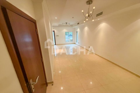 Villa in District 11, Jumeirah Village Circle, Dubai 3 bedrooms, 135 sq.m. № 109701 - photo 6