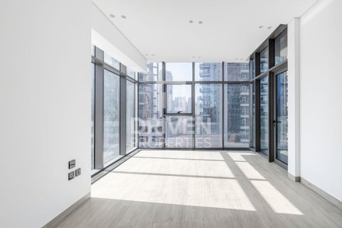 Apartment in Business Bay, Dubai 3 bedrooms, 245.54 sq.m. № 127310 - photo 6