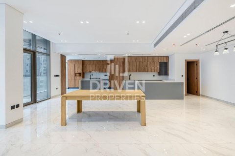 Apartment in Business Bay, Dubai 3 bedrooms, 245.54 sq.m. № 127310 - photo 3