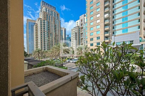 Villa in Dubai Marina, Dubai 3 bedrooms, 408 sq.m. № 25081 - photo 10