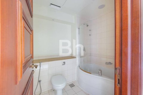 Villa in Dubai Marina, Dubai 3 bedrooms, 408 sq.m. № 25081 - photo 4