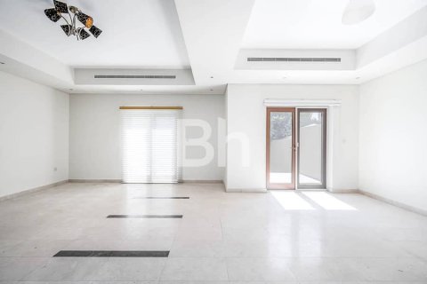 Townhouse in Al Furjan, Dubai 3 bedrooms, 224 sq.m. № 25083 - photo 1