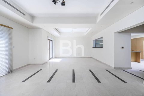 Townhouse in Al Furjan, Dubai 3 bedrooms, 224 sq.m. № 25083 - photo 12