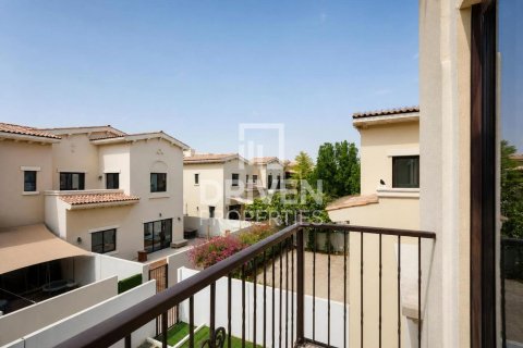 Villa in Mira, Reem, Dubai 3 bedrooms, 201.6 sq.m. № 143254 - photo 22