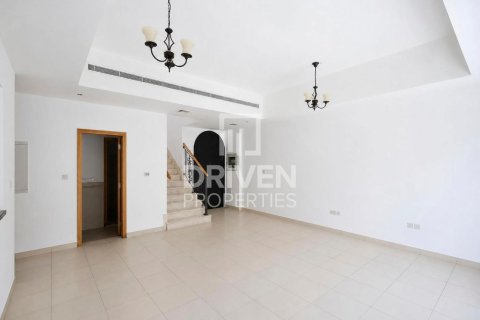 Villa in Mira, Reem, Dubai 3 bedrooms, 201.6 sq.m. № 143254 - photo 4