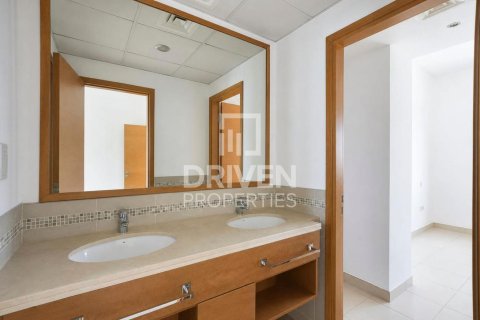 Villa in Mira, Reem, Dubai 3 bedrooms, 201.6 sq.m. № 143254 - photo 17