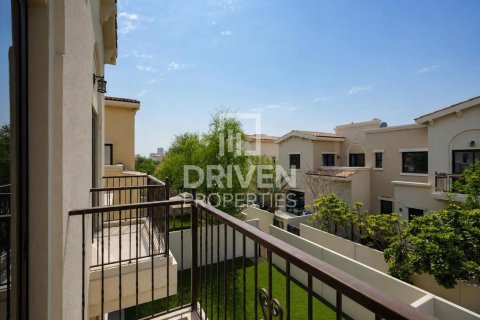 Villa in Mira, Reem, Dubai 3 bedrooms, 201.6 sq.m. № 143254 - photo 23
