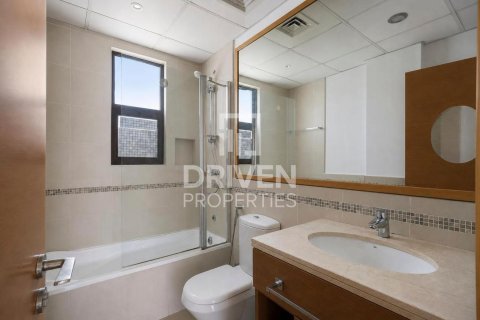 Villa in Mira, Reem, Dubai 3 bedrooms, 201.6 sq.m. № 143254 - photo 16