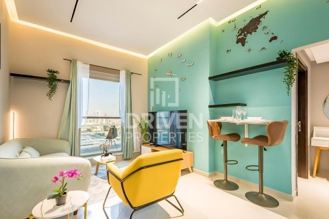 Apartment in Jumeirah Lake Towers, Dubai 1 bedroom, 62.71 sq.m. № 143256 - photo 1