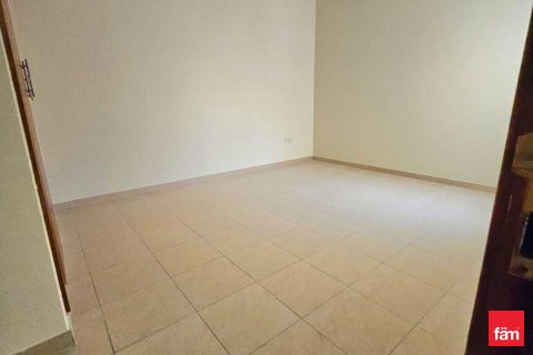 Снять в аренду виллу в Deira, Дубай: 3 спальни, 233.1м², № 70666 - фото 5