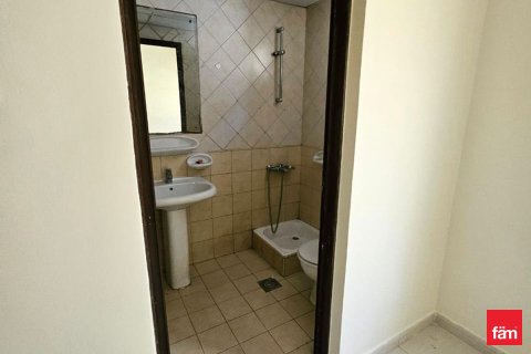 Снять в аренду виллу в Deira, Дубай: 3 спальни, 233.1м², № 70666 - фото 6