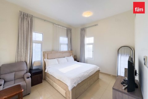 Villa in Dubai 3 bedrooms, 574.9 sq.m. № 70678 - photo 11